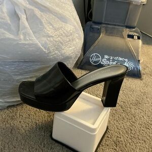 Nine West Black Heeled Mules